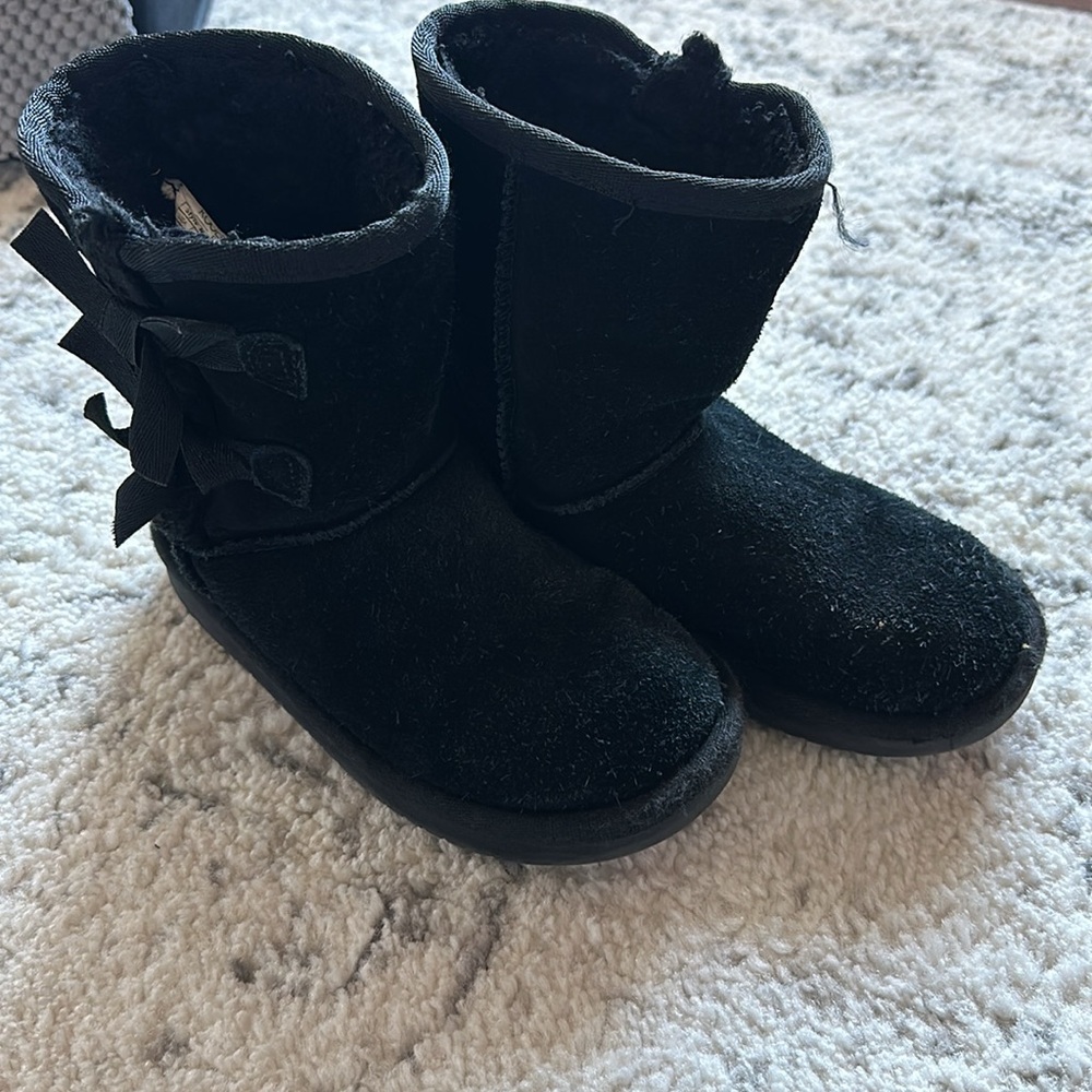 Girls Koolaburra by UGG size 12